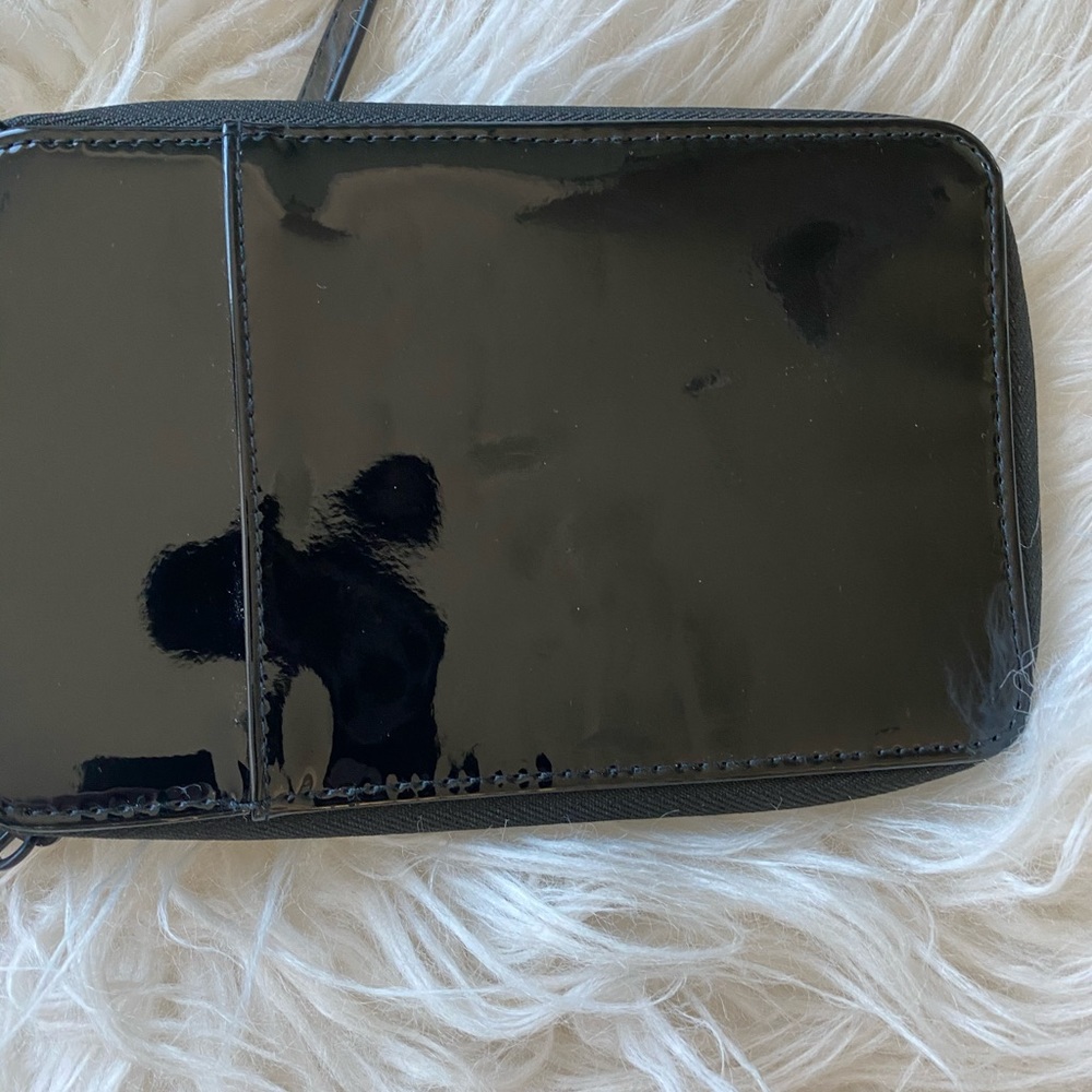 Beis travel purse